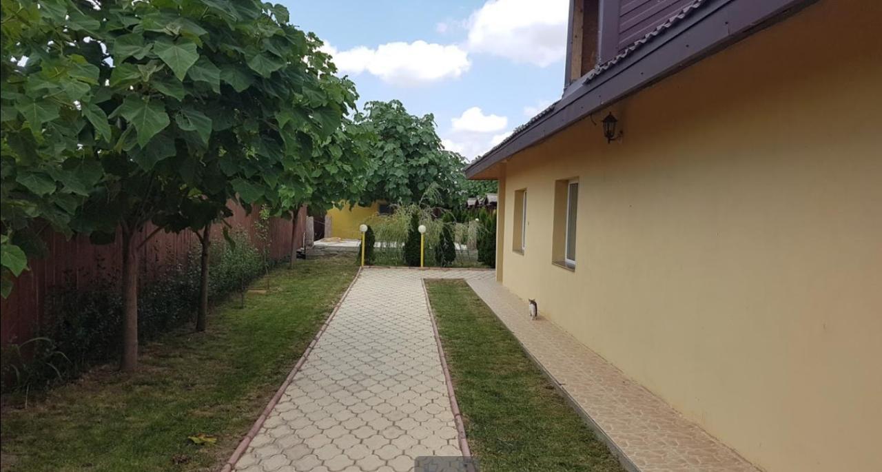 Hotel Cazare Balliu Corbu  Zewnętrze zdjęcie