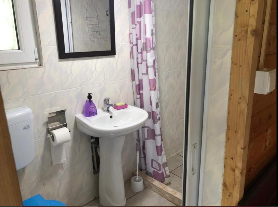 Hotel Cazare Balliu Corbu  Zewnętrze zdjęcie