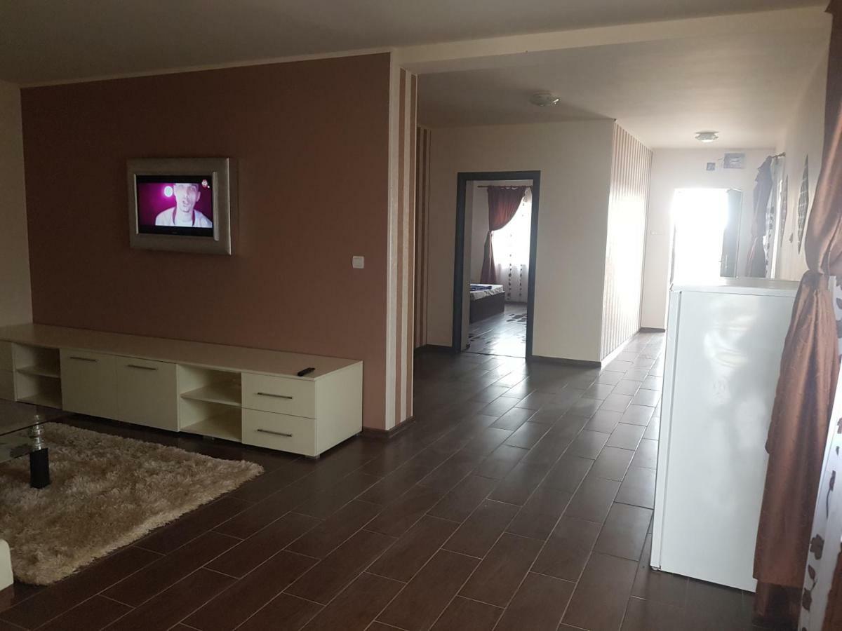Hotel Cazare Balliu Corbu  Zewnętrze zdjęcie