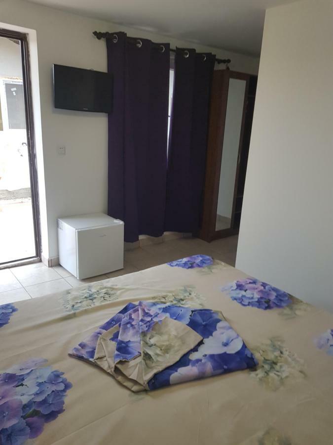 Hotel Cazare Balliu Corbu  Zewnętrze zdjęcie