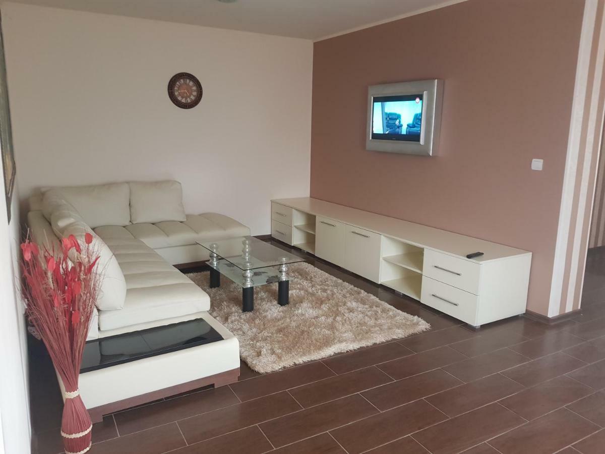 Hotel Cazare Balliu Corbu  Zewnętrze zdjęcie